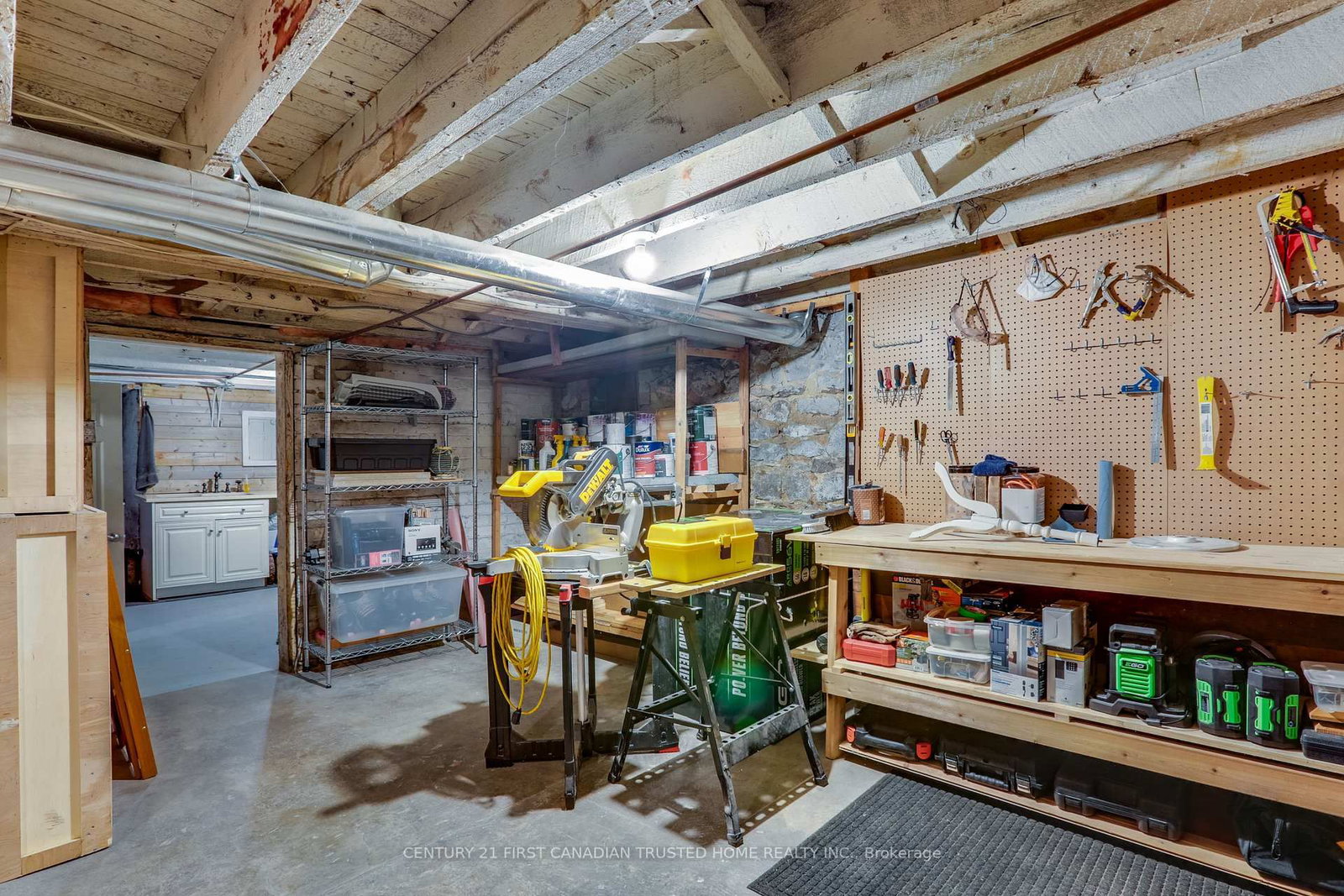 Listing Image 33