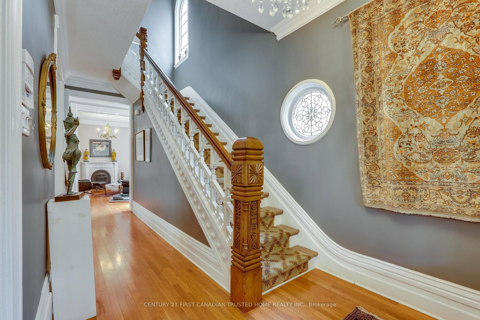 Listing Image 6
