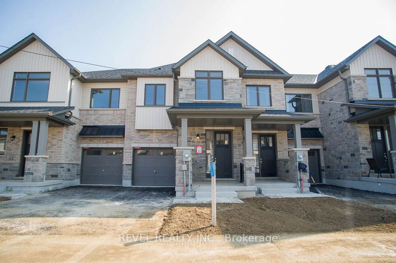 home for lease on 12 Molnar Crescent
