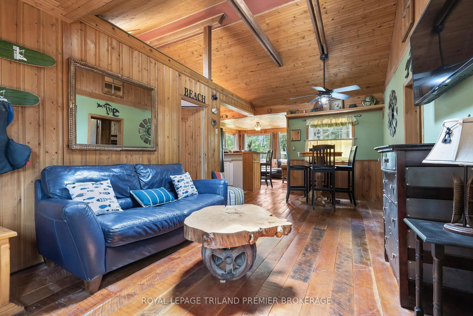 Listing Image 7