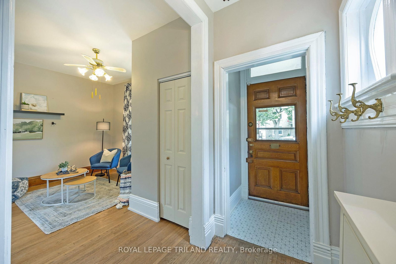 Listing Image 7
