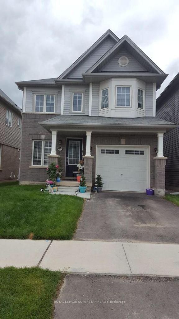 home for lease on 65 Munro Circle