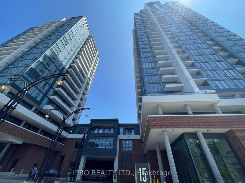 home for lease on 211-15 Wellington Street S