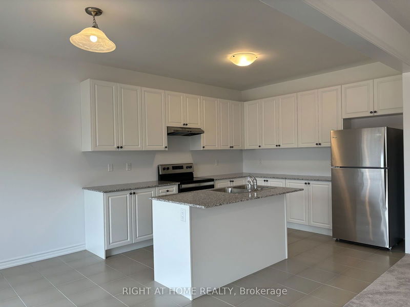 home for lease on 324 Russell Street