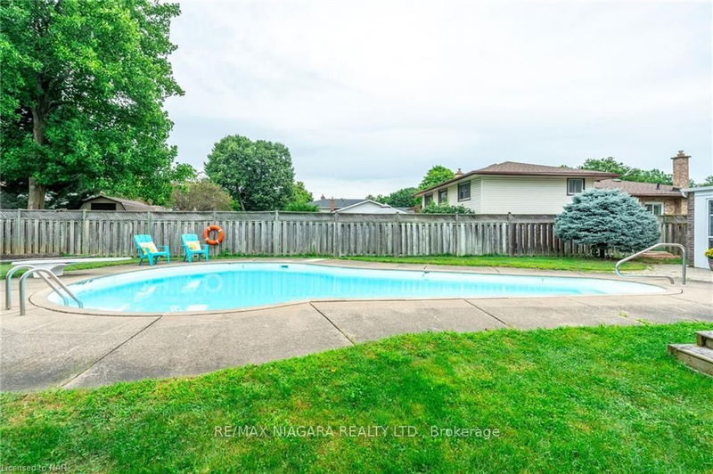 7 Royal Oak Dr  St. Catharines, L2N 4B7 | Image 35