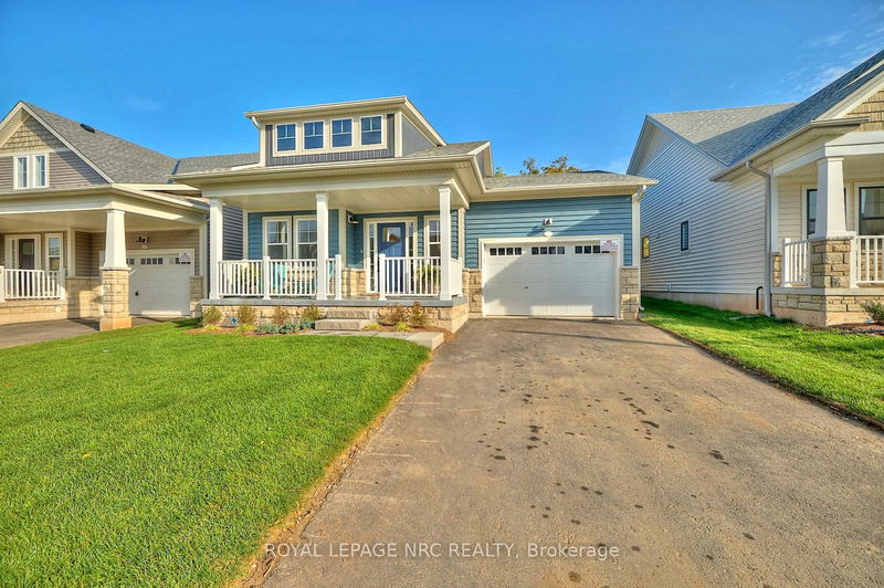 home for sale on 27 Beachwalk Crescent
