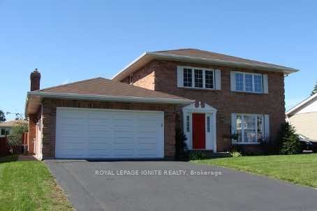 812 Chelsea Cres  Cornwall, K6H 6Y4 | Image 1