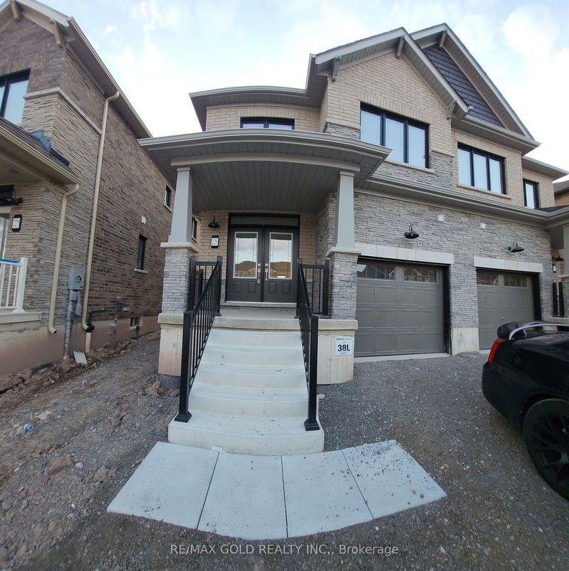 home for lease on 229 Port Crescent