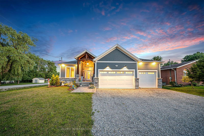 home for sale on 3157 Bethune Avenue