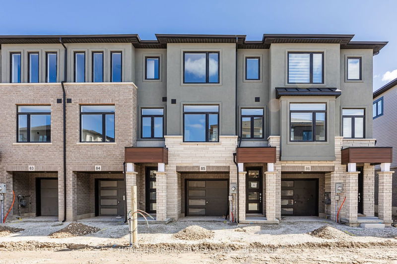 home for lease on 85-155 Equestrian Way
