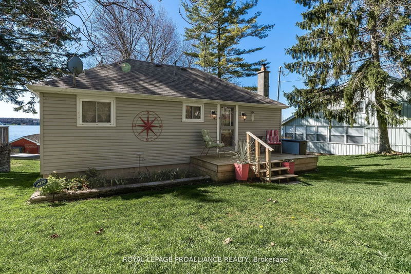 1051 Lakeside Dr  Prince Edward County, K0K 1T0 | Image 2