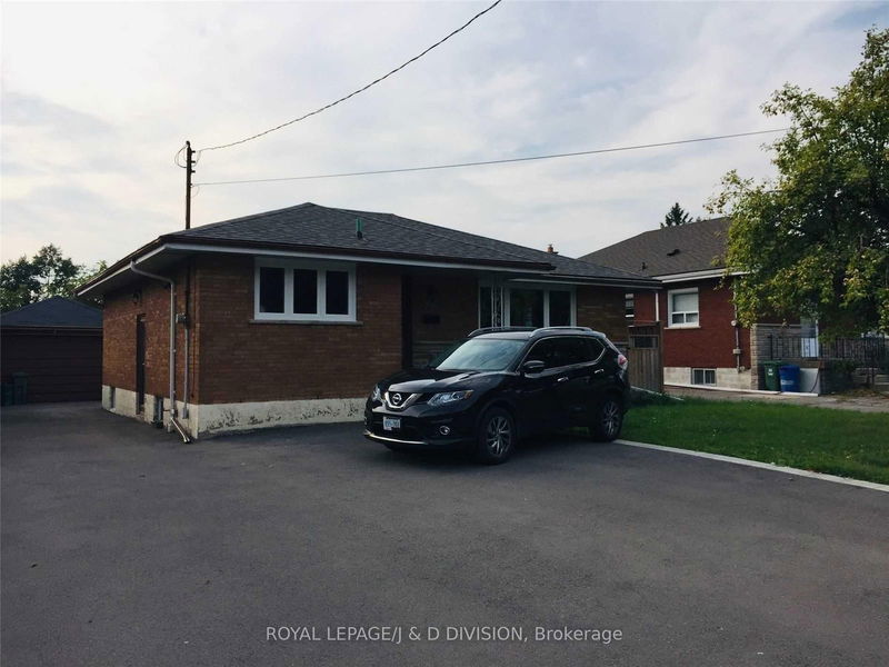 home for lease on Lower-778 Upper Wellington Street