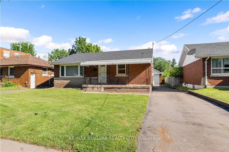 home for sale on 5895 Valley Way