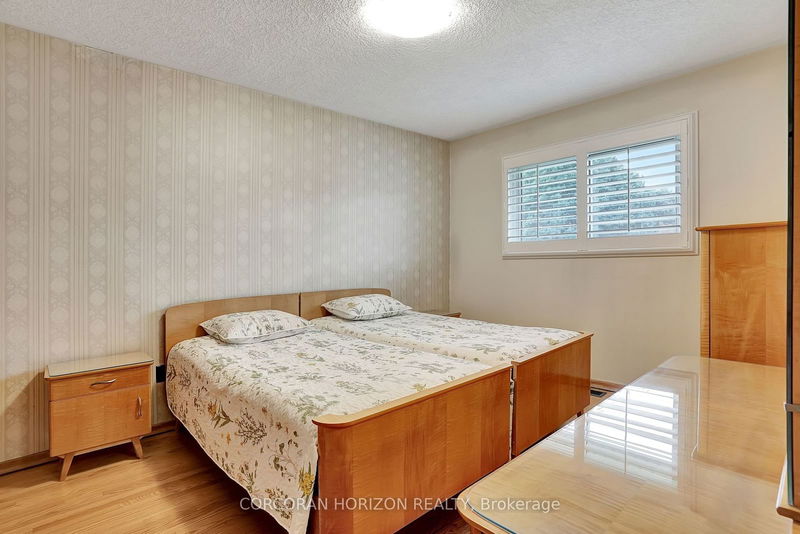 94 Harold Ave  Kitchener, N2A 2H8 | Image 14