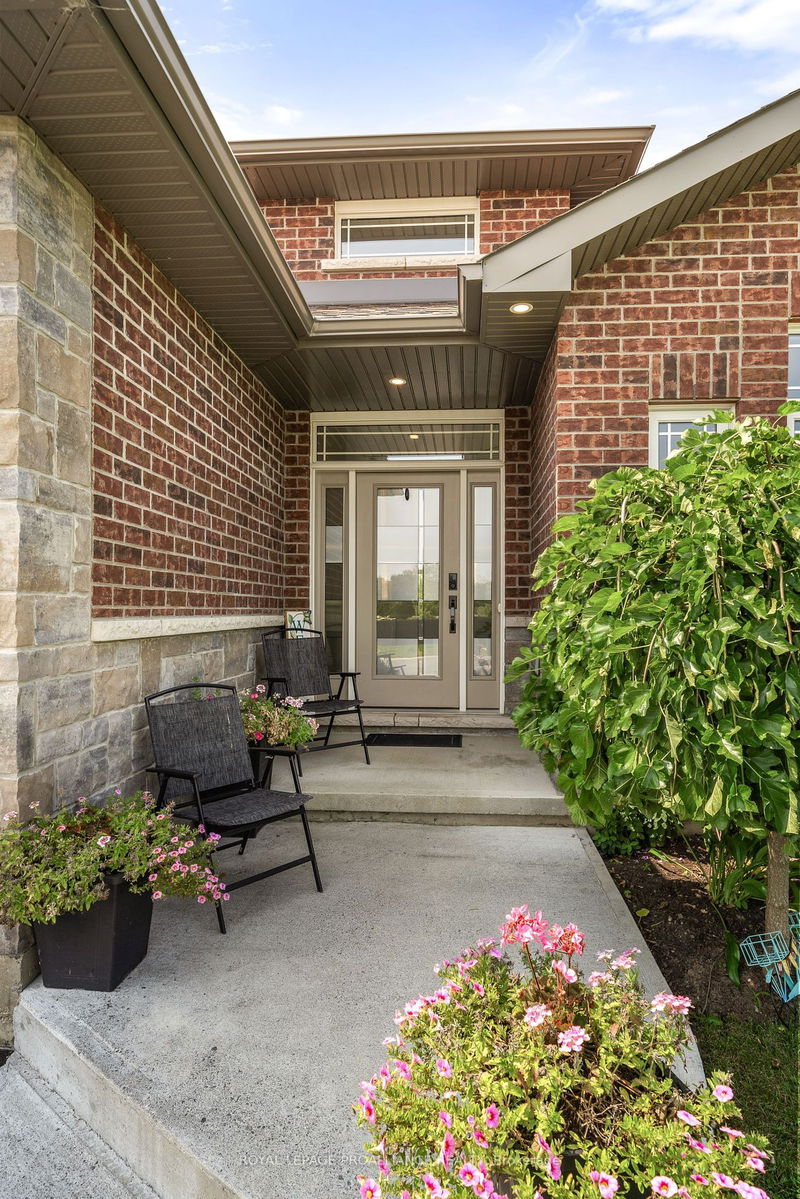 132 Cherrywood Pkwy  Greater Napanee, K7R 3A1 | Image 3