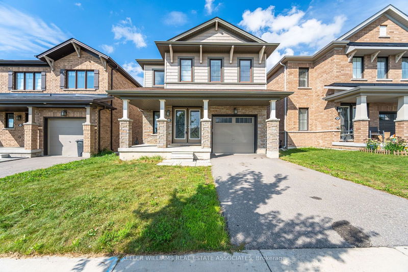 home for lease on 36 Hedges Crescent