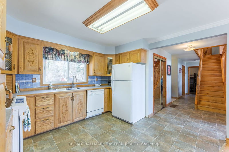 152A Paradise Landing Rd  Hastings Highlands, K0L 2S0 | Image 6