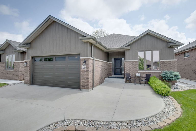 home for sale on 2230 Maitland Avenue