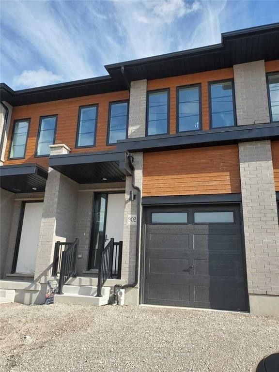 home for lease on 924 Robert Ferrie Drive