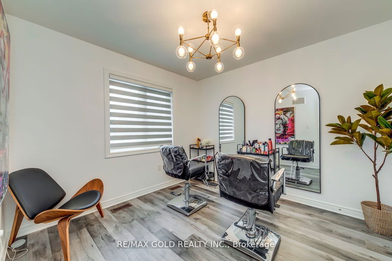 305 Humphrey St  Hamilton, L8B 1X4 | Image 35