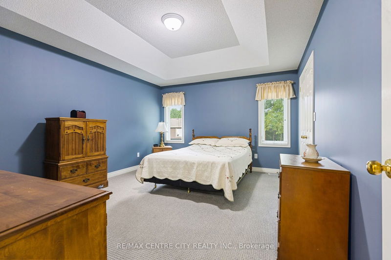 32 SYMPHONY Crt  Central Elgin, N5P 4K1 | Image 12