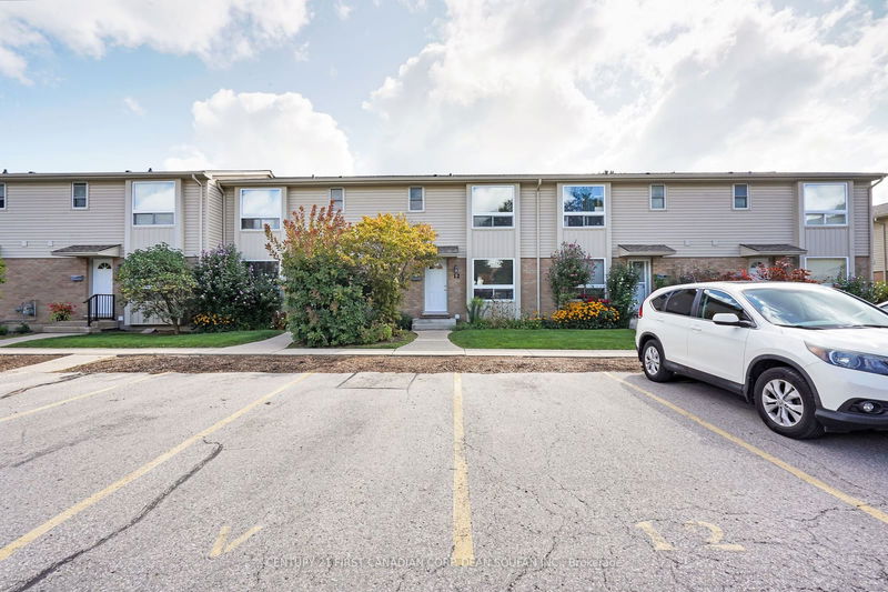 home for sale on 12-626 Wharncliffe Road S