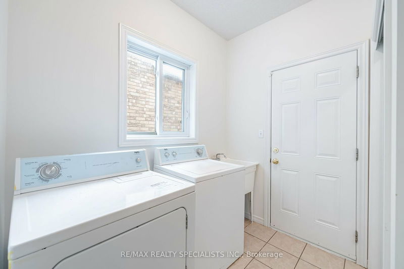 72 Hinrichs Cres  Cambridge, N1T 0A8 | Image 19