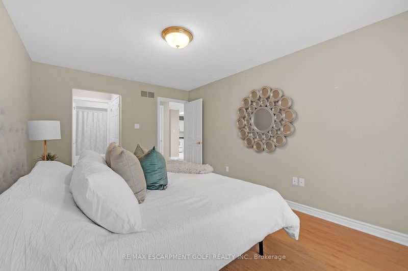  24 - 20 Meadowlands Blvd  Hamilton, L9K 1J5 | Image 17