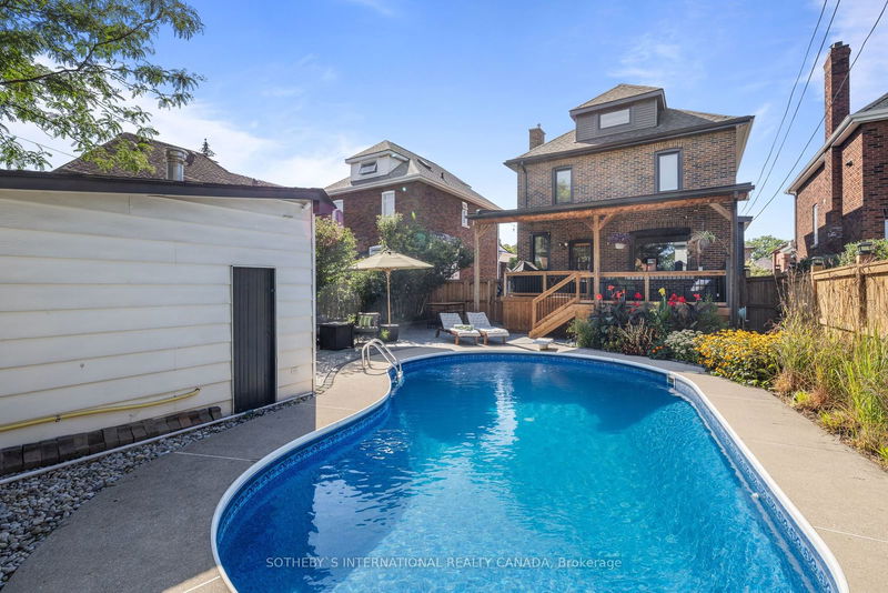 253 Graham Ave S Hamilton, L8K 2M7 | Image 36