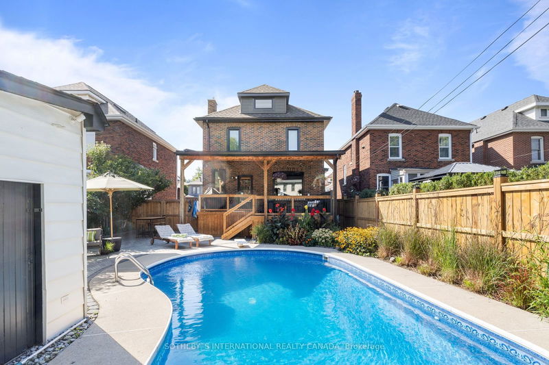 253 Graham Ave S Hamilton, L8K 2M7 | Image 37