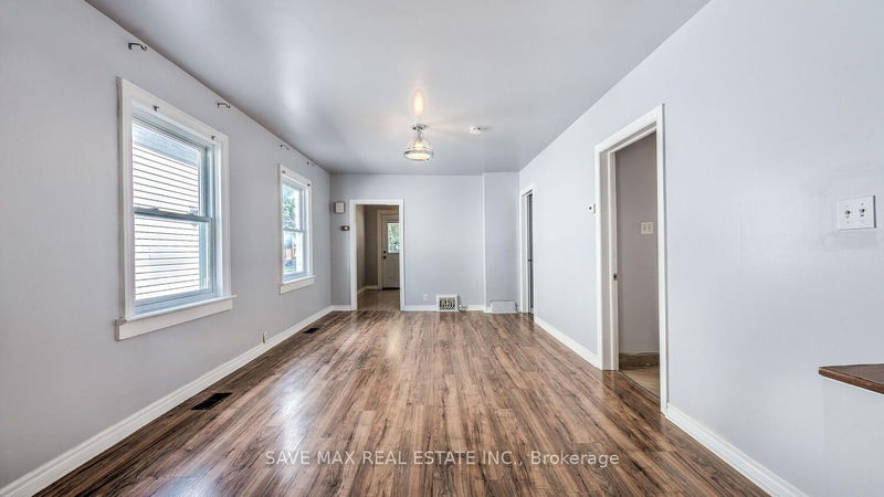 713 ADELAIDE St N London, N5Y 2L4 | Image 5