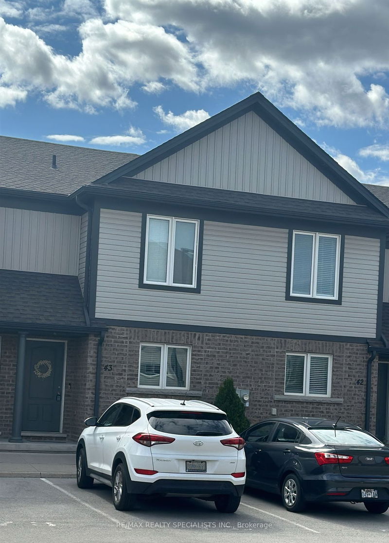 home for lease on 43-7768 ASCOT Circle
