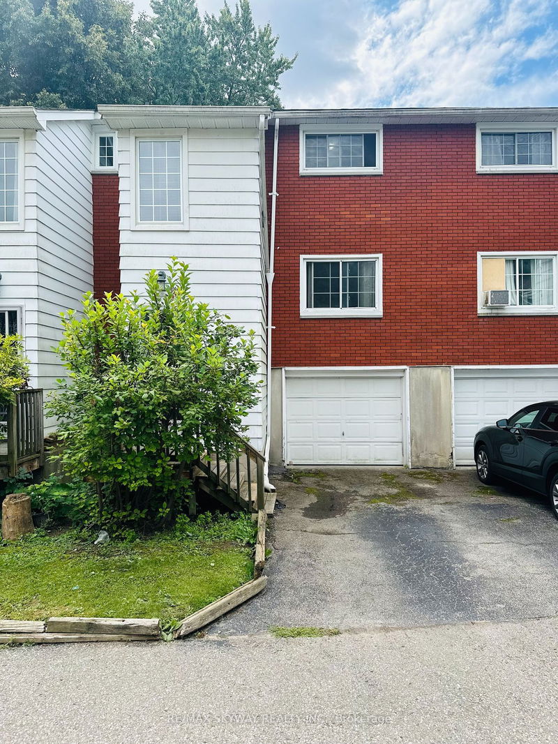 643 Alberts St  Waterloo, N2L 3V5 | Image 2