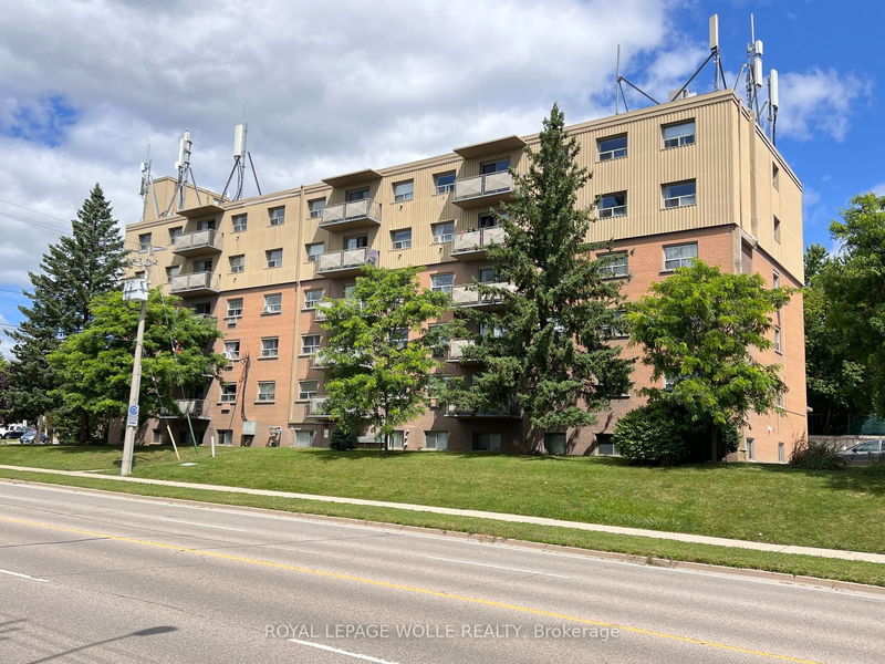 home for lease on 503-283 Fairway Road N