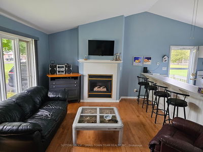 33915 Ridgeway Rd, Bluewater - Hay Twp image-0-1