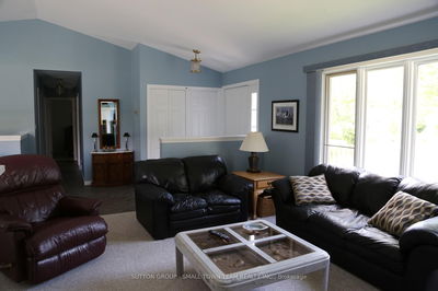 33915 Ridgeway Rd, Bluewater - Hay Twp image-0-4