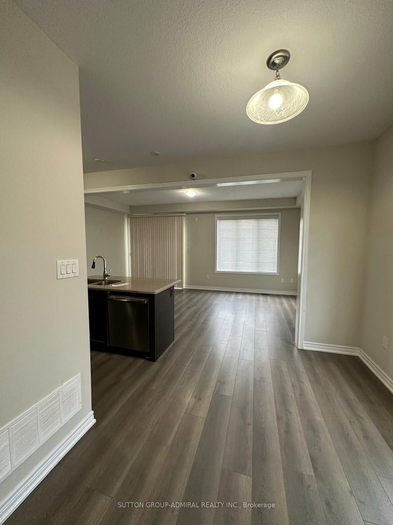 36 Pelican Lane, Hamilton, L8K 0A4 | Image 3