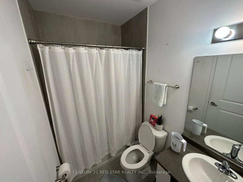 612 - 101 Shoreview Pl, Hamilton, L8E 0K2 | Image 2