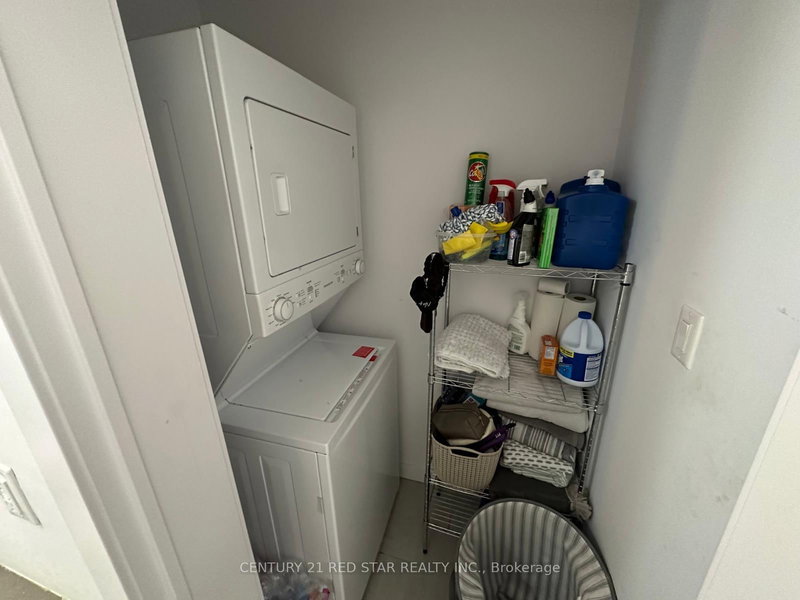 612 - 101 Shoreview Pl, Hamilton, L8E 0K2 | Image 3