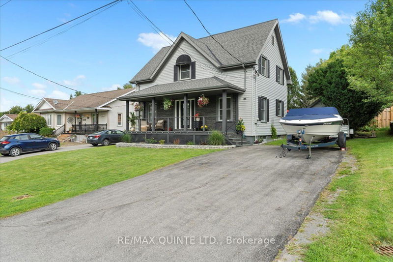 6 Nicholas St  Prince Edward County, K0K 2T0 | Image 2