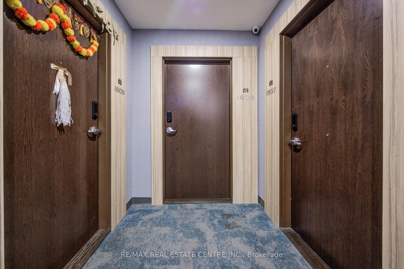 Room1