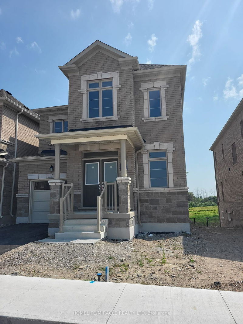home for lease on 128 Bloomfield Crescent E