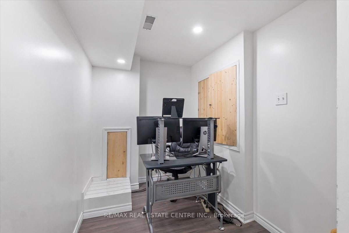 Listing Image 30