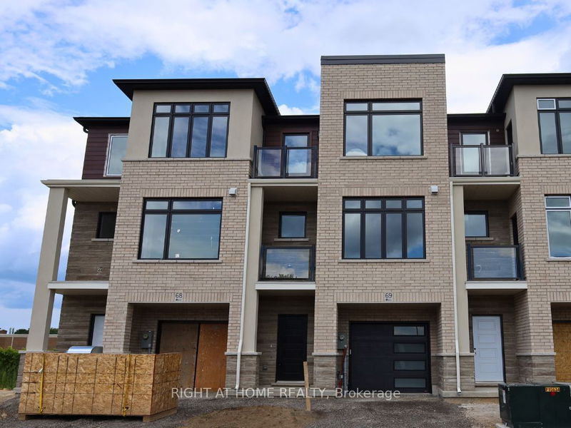 home for lease on 69 Fernridge Common Street