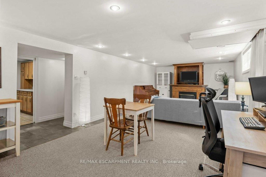 Listing Image 37