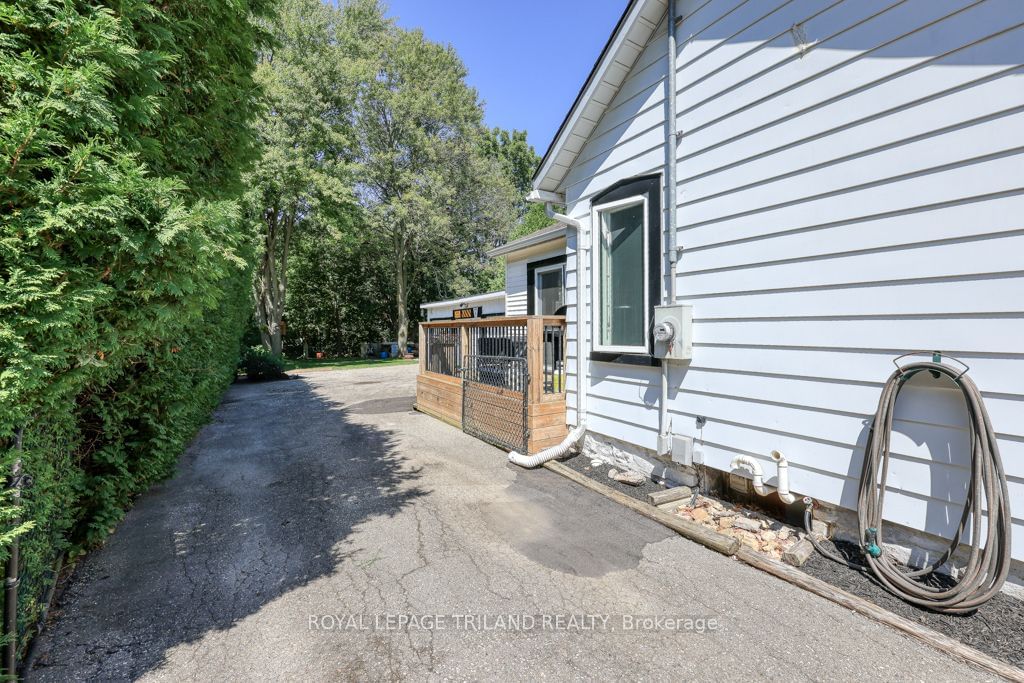 Listing Image 37