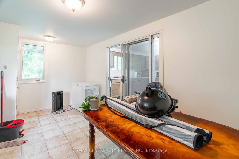 266 Elizabeth St  Southwest Middlesex, N0L 1M0 | Image 14