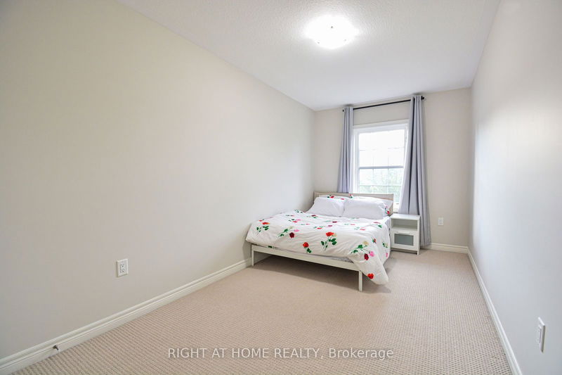 44 Robert Peel Rd  Kitchener, N2H 0B5 | Image 29