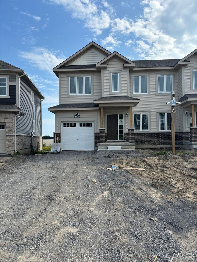 home for lease on 127 Gildersleeve Boulevard