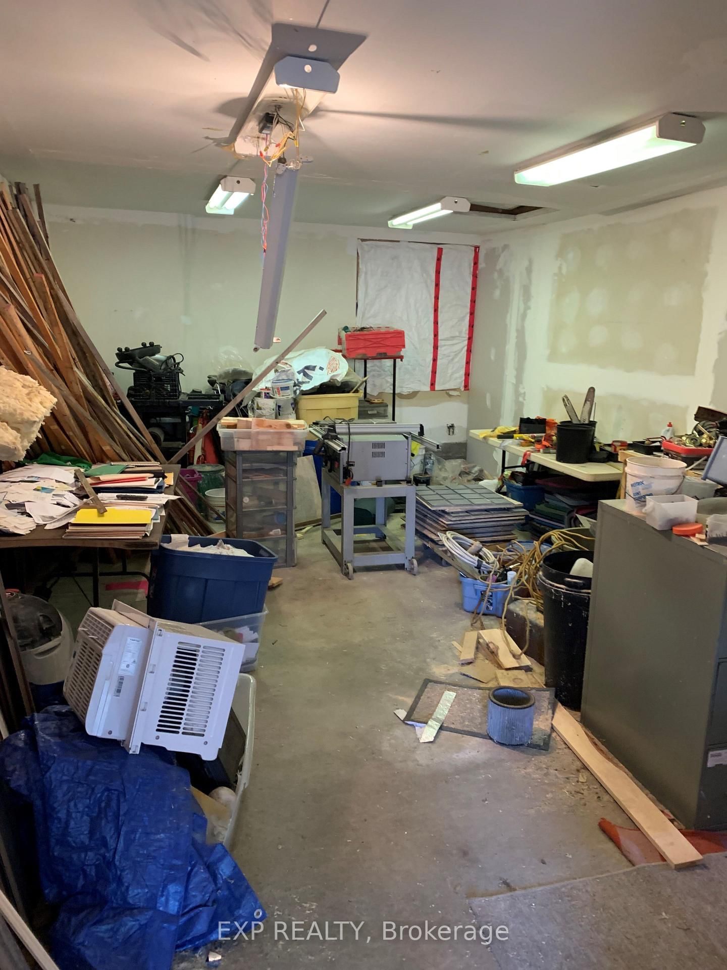 Listing Image 28